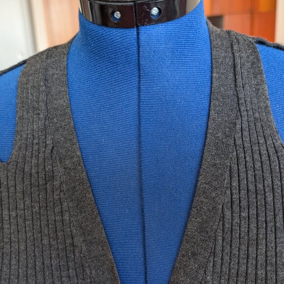 Jersey Top with cut outs - Picture 2 of 7